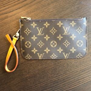 LOUIS VUITTON WRISTLET